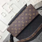 Louis Vuitton POCHETTE METIS Bag with Black M44259 - 3