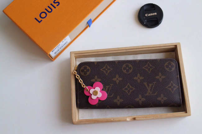 Louis Vuitton Emilie Rose Red Wallet M64201 - 1