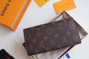 Louis Vuitton Monogram Unisex Long Wallets with Black - 5