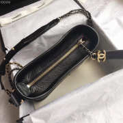 Chanel Gabrielle small hobo bag Black 20cm - 6