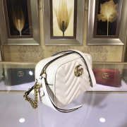 Gucci Marmont matelassé mini bag in White 448065 - 6