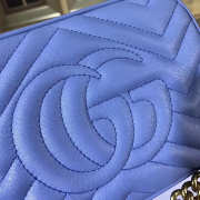 Gucci Marmont matelassé mini bag in Blue - 2