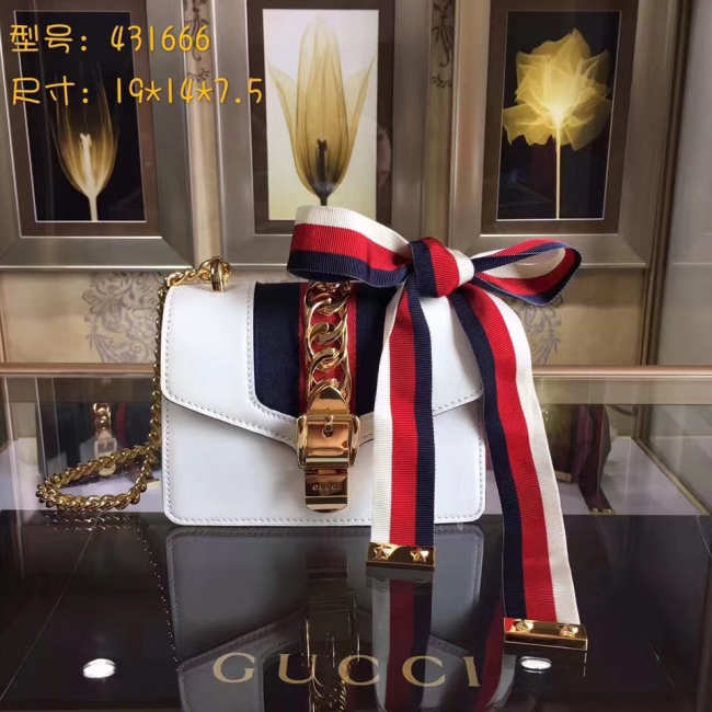 Gucci Sylvie leather mini chain bag in White 431666 - 1