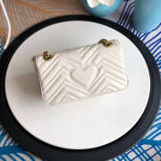 Gucci Marmont matelassé shoulder bag in White 443497 - 5