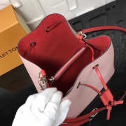 Louis Vuitton Lockme Bucket EPI Leather in Pink - 6