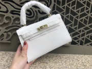 Hermes Kelly Leather Handbag in White with Gold Hardware - 5