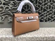 Hermes Kelly Leather Handbag in Khaki with Silver Hardware - 2