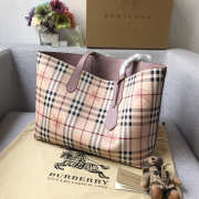 Burberry Double Side Shopping bag for Women in Pink - 2