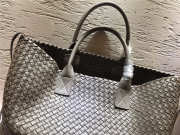 Bottega Veneta sheepskin knitted large shopping bags in Khaki - 5