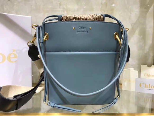 Chloe large roy bucket bag in Blue - 1