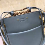 Chloe large roy bucket bag in Blue - 5