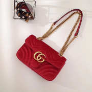 Gucci Marmont velvet Large shoulder bag in Red - 5