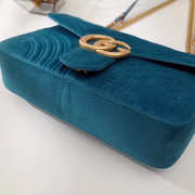 Gucci Marmont velvet Large shoulder bag in Blue - 3