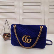 Gucci Marmont velvet Large shoulder bag in Dark Blue - 1