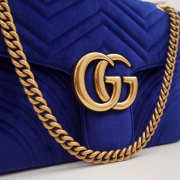 Gucci Marmont velvet Large shoulder bag in Dark Blue - 2