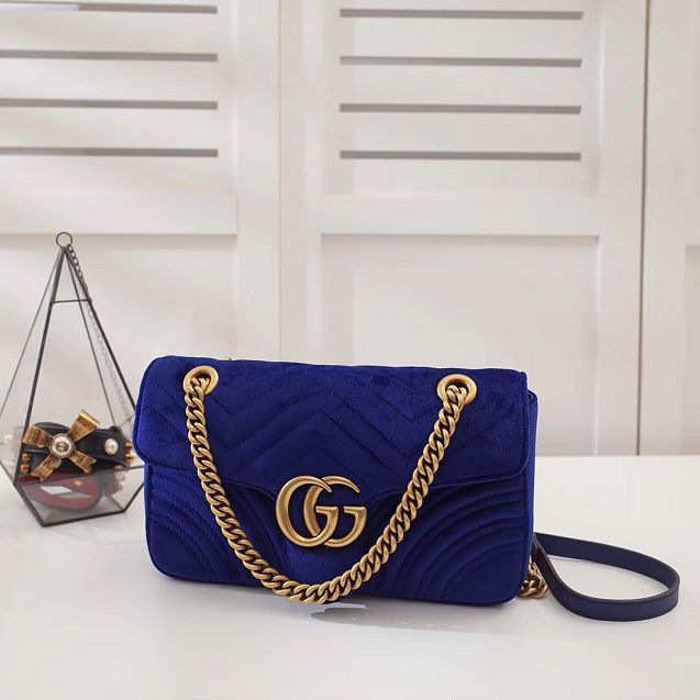 Gucci Marmont velvet Medium shoulder bag in Dark Blue - 1