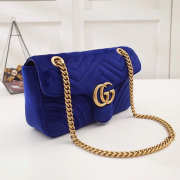 Gucci Marmont velvet Medium shoulder bag in Dark Blue - 3