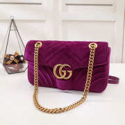 Gucci Marmont velvet Medium shoulder bag in Dark Purple - 3