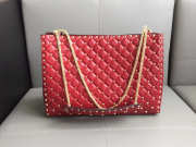 Valentino original lambskin spike tote bag in Red - 3