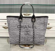 Chanel Large canvas beach bag with Black - 1