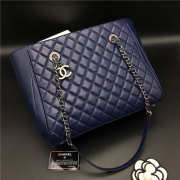 Chanel Lambskin Leather tote bag Blue - 4