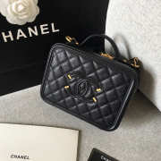 Chanel Medium Caviar Vanity Bag Black 21cm - 5