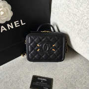 Chanel Small Caviar Vanity Bag Black 17cm - 3