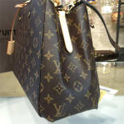 Louis Vuitton Monogram MM Montaigne Bag M41056 - 3