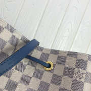 Louis Vuitton NEONOE Handbag Monogram Canvas Calfskin Bucket Blue bag - 4