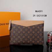 Louis Vuitton Monogram Canvas Daily Pouch Sesame M64591 - 1