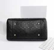 Louis Vuitton Artsy Monogram Empreinte embossed leather Handbag Black - 3