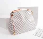 Louis Vuitton Artsy Monogram canvas Handbag White - 2