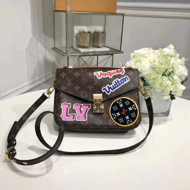 Louis Vuitton POCHETTE METIS Bag M43991 - 1