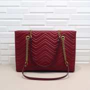 Gucci GG Marmont matelassé medium tote Red 524578 - 5