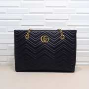 Gucci GG Marmont matelassé medium tote Black 524578 - 1