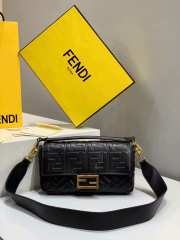 Fendi Medium Baguette Black 26cm - 4