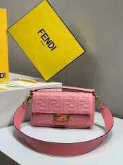 Fendi Medium Baguette Pink 26cm - 4