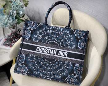 Dior OBLIQUE Canvas Book Tote 41.5cm