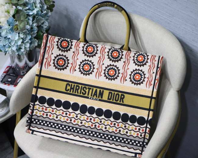 Dior Multicolor Canvas Book Tote 01 - 1