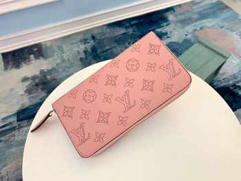 LV Zippy Wallet M58429 Mahina Leather Pink