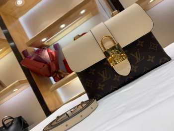 Louis Vuitton Locky BB M44653