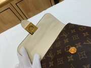 Louis Vuitton Locky BB M44653 - 6