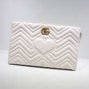 Gucci Women GG Marmont matelassé clutch White 448450 - 1