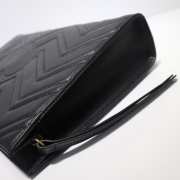 Gucci Women GG Marmont matelassé clutch Black 448450 - 6