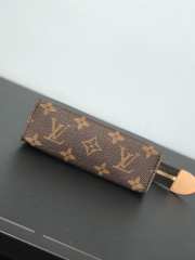 LV TOILETRY POUCH Monogram M47546 15cm - 2