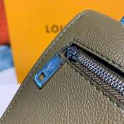 Louis Vuitton MYLOCKME BB M51418 - 2