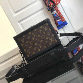 LOUIS VUITTON M44478 SOFT TRUNK