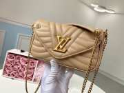 LOUIS VUITTON NEW WAVE CHAIN POCHETTE M68479 18CM - 1