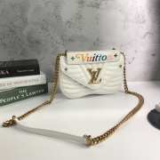 LV New Wave Calfskin Medium handbag white - 1