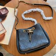 Chanel Sac Hobo Small bucket bag AS0829 - 1